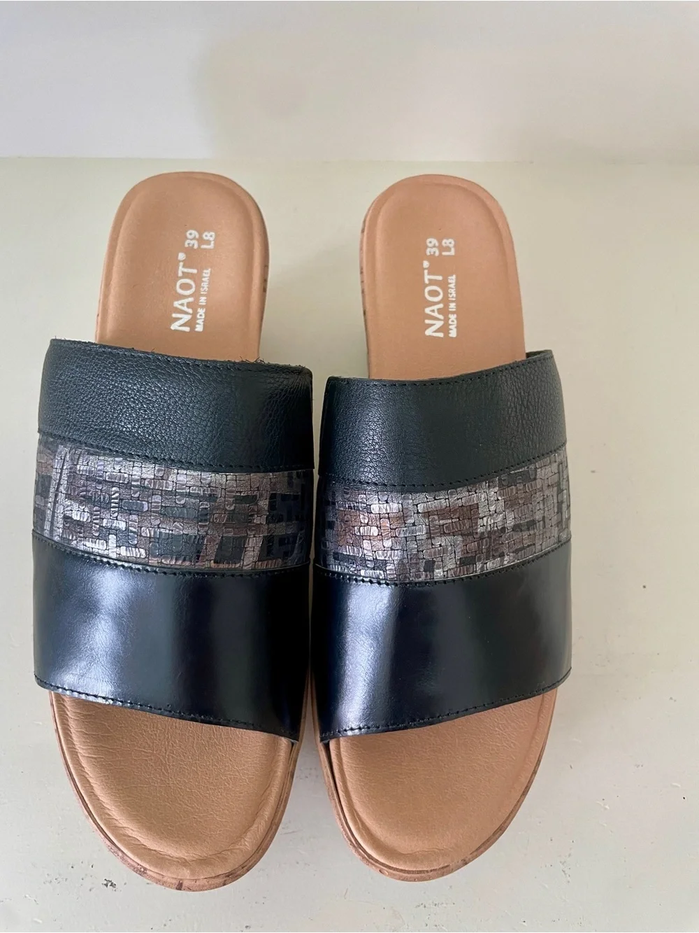 Naot Tiki Women's Wedge Shoe Black Mix Metal Onyx 39 Size 8 New in Box Cork
